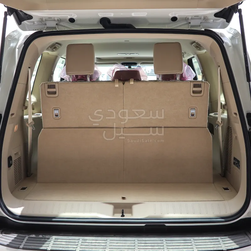 2025 Toyota Land Cruiser GXR
