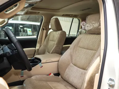 2025 Toyota Land Cruiser GXR