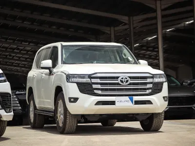 2025 Toyota Land Cruiser GXR