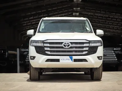 2025 Toyota Land Cruiser GXR