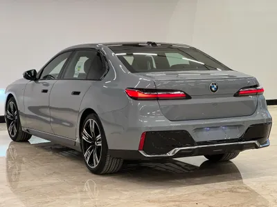 2025 BMW 7 Series 735i