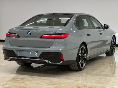 2025 BMW 7 Series 735i