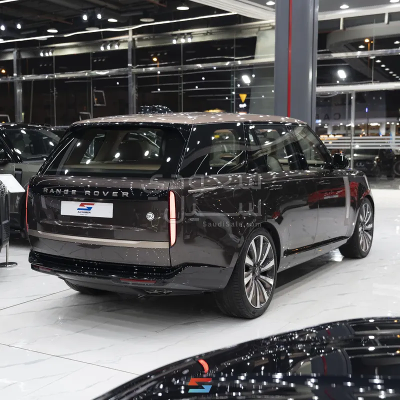 2025 Land Rover Range Rover SV Autobiography