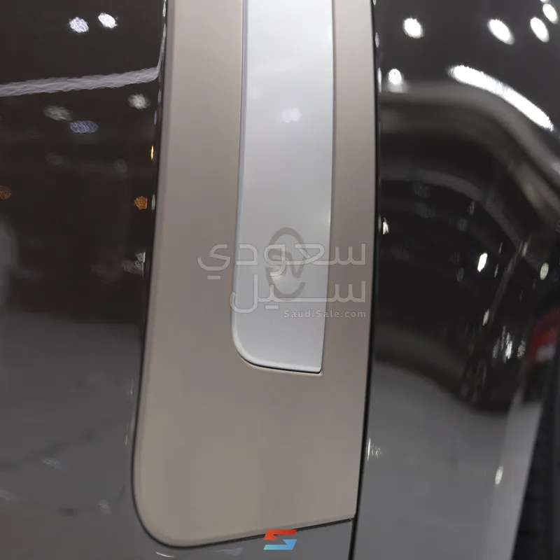 2025 Land Rover Range Rover SV Autobiography