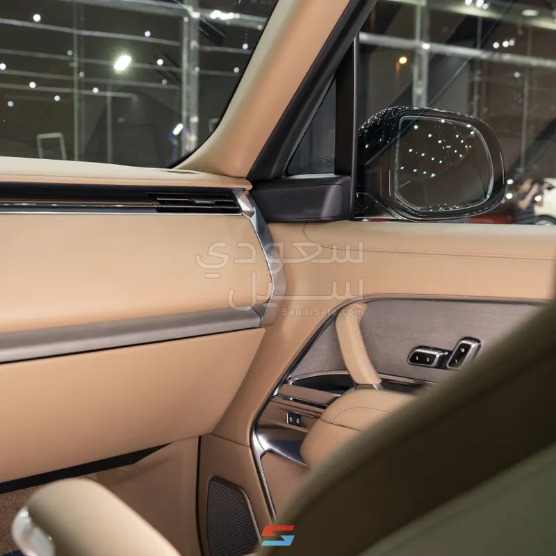 2025 Land Rover Range Rover SV Autobiography