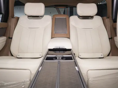 2025 Land Rover Range Rover SV Autobiography