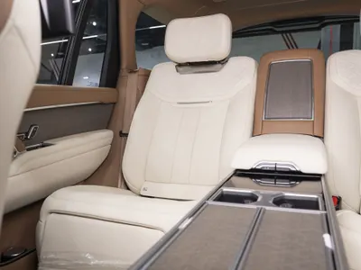 2025 Land Rover Range Rover SV Autobiography
