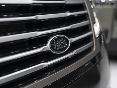 2025 Land Rover Range Rover SV Autobiography