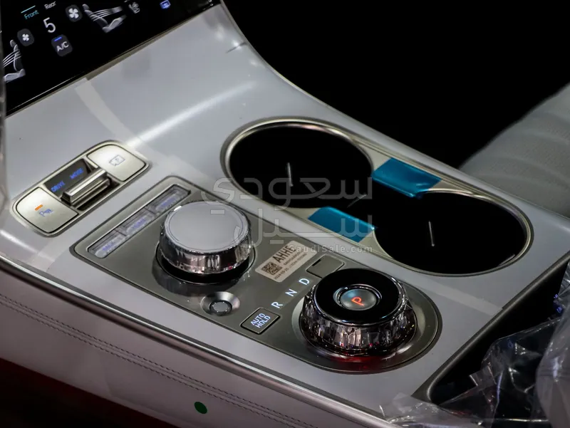 2025 Genesis GV 70