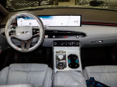 2025 Genesis GV 70