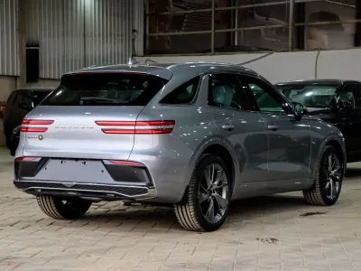 2025 Genesis GV 70