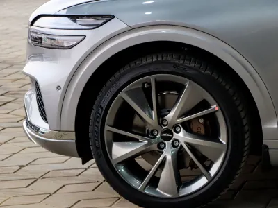 2025 Genesis GV 70