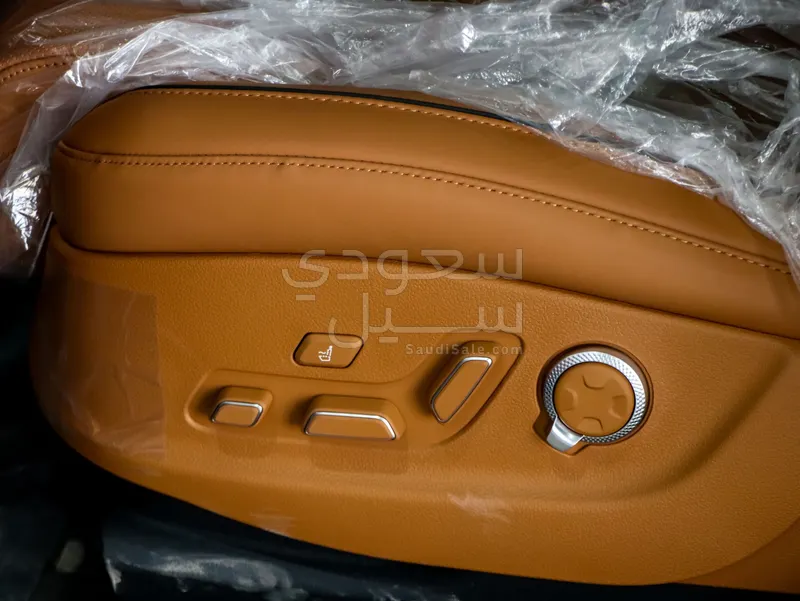 2025 جينيسيس جي في 80
