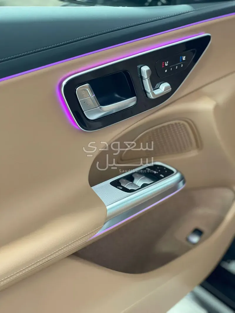 2025 Mercedes-Benz E 200