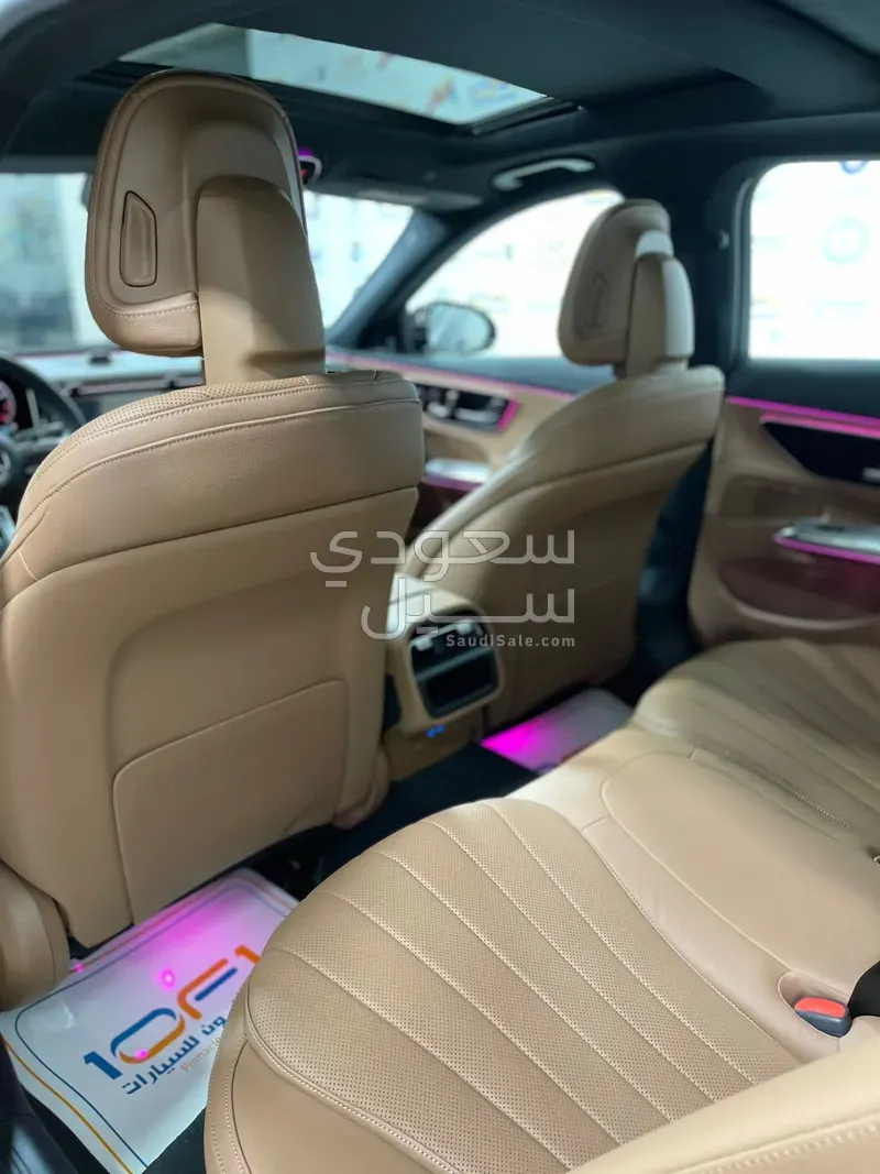 2025 Mercedes-Benz E 200