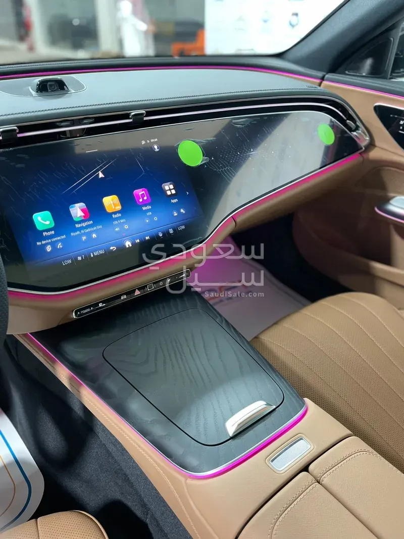 2025 Mercedes-Benz E 200