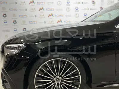 2025 Mercedes-Benz E 200