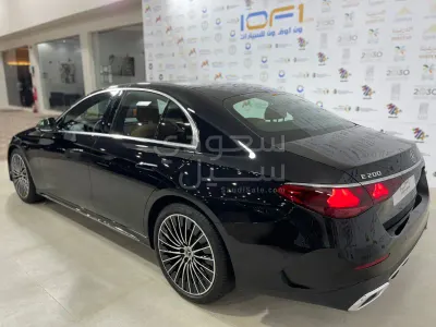 2025 Mercedes-Benz E 200