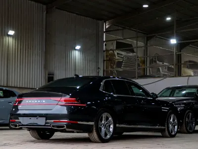 2025 Genesis G 90