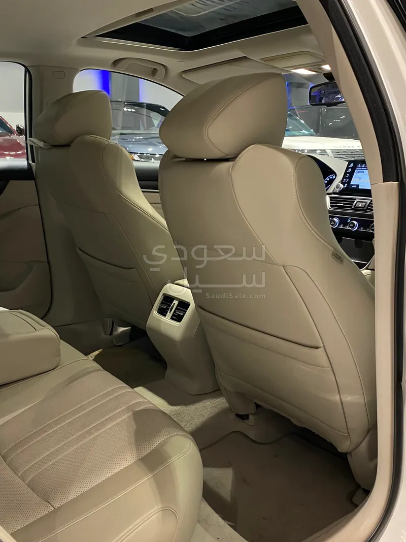 2018 هوندا اكورد