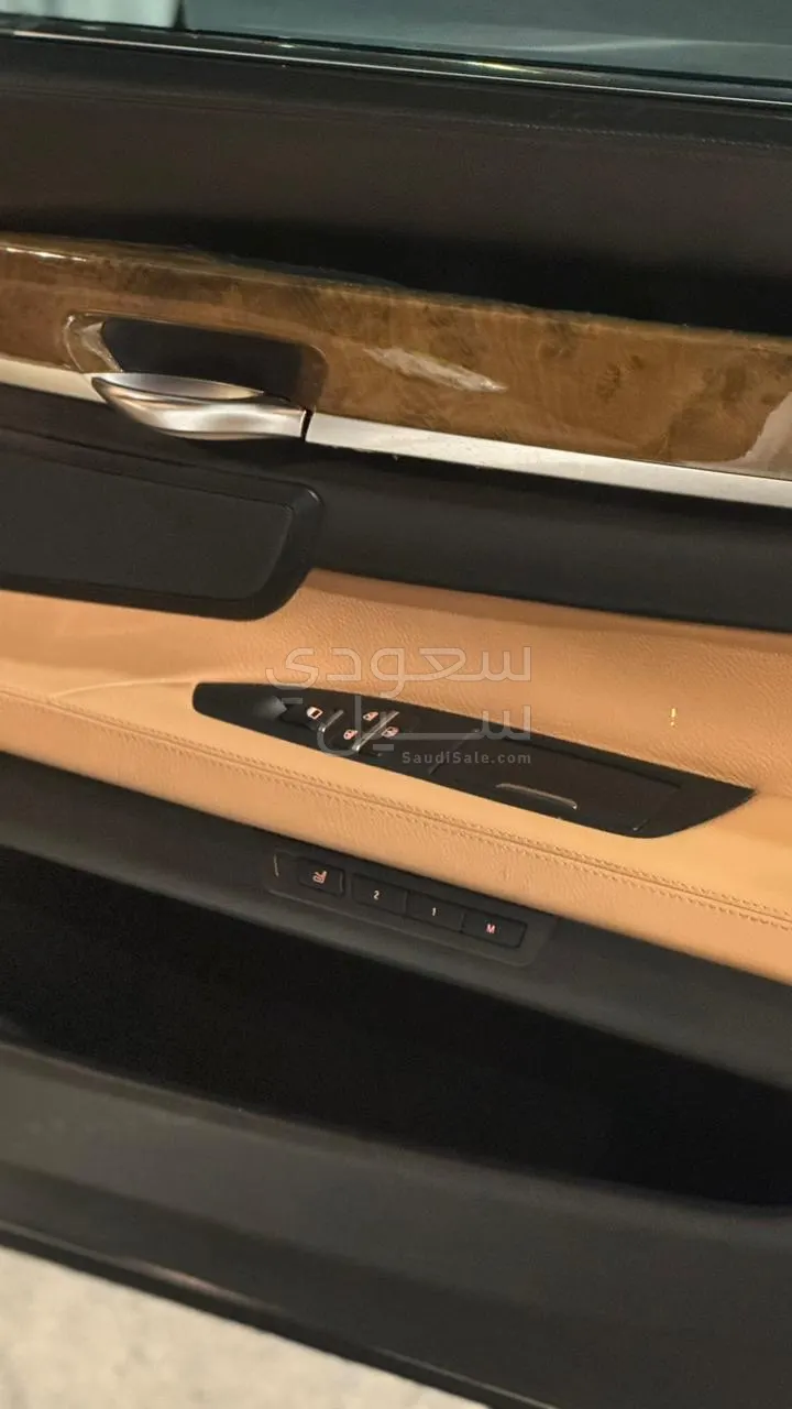 2012 بي ام دبليو الفئة السابعة 750 إل أي