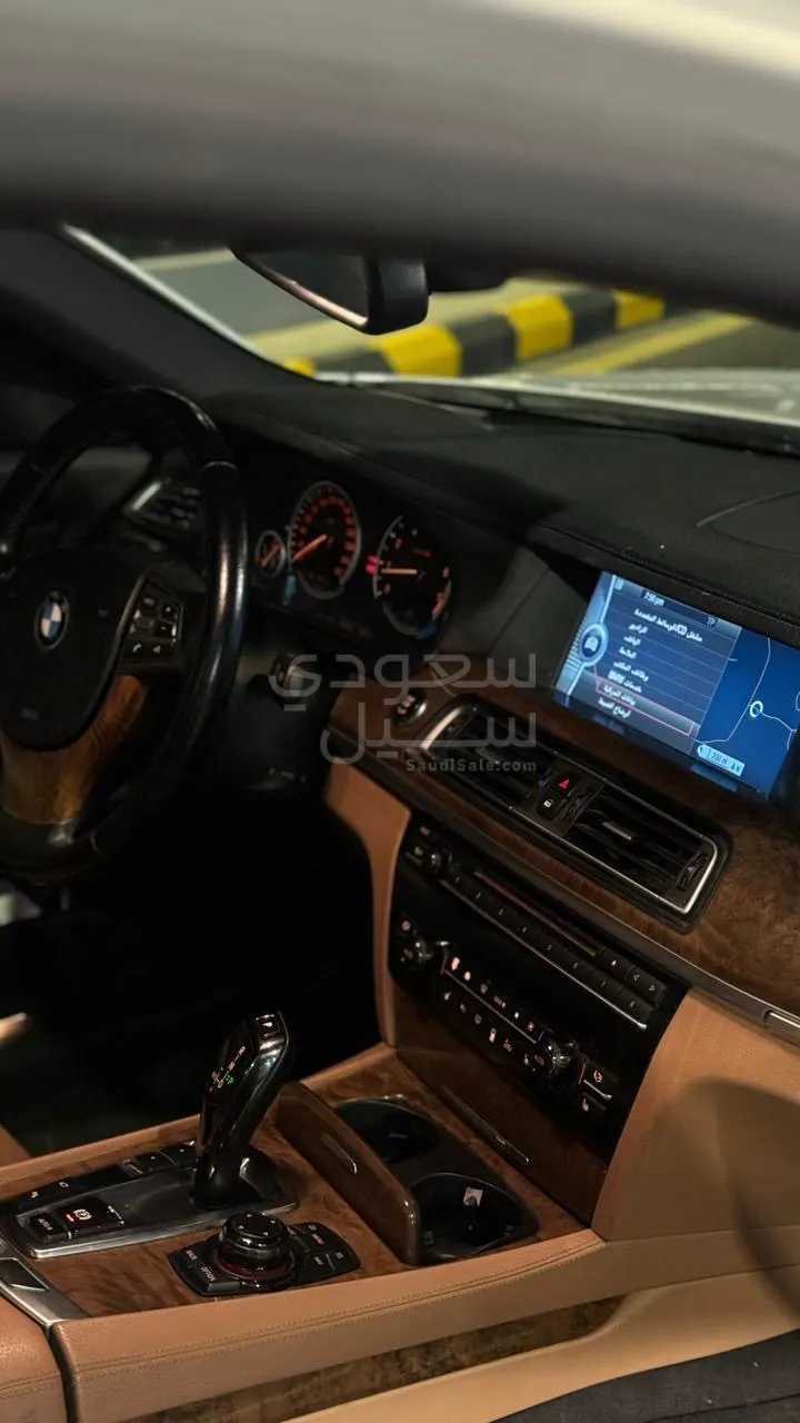 2012 بي ام دبليو الفئة السابعة 750 إل أي
