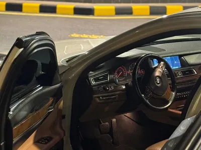 2012 بي ام دبليو الفئة السابعة 750 إل أي