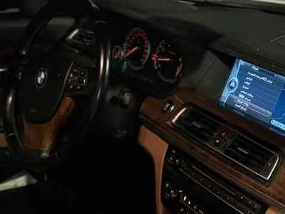 2012 بي ام دبليو الفئة السابعة 750 إل أي
