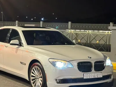 2012 بي ام دبليو الفئة السابعة 750 إل أي