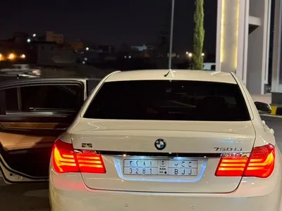 2012 بي ام دبليو الفئة السابعة 750 إل أي