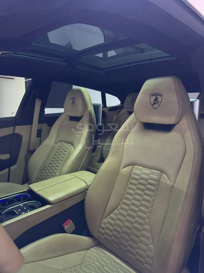 2021 Lamborghini URUS