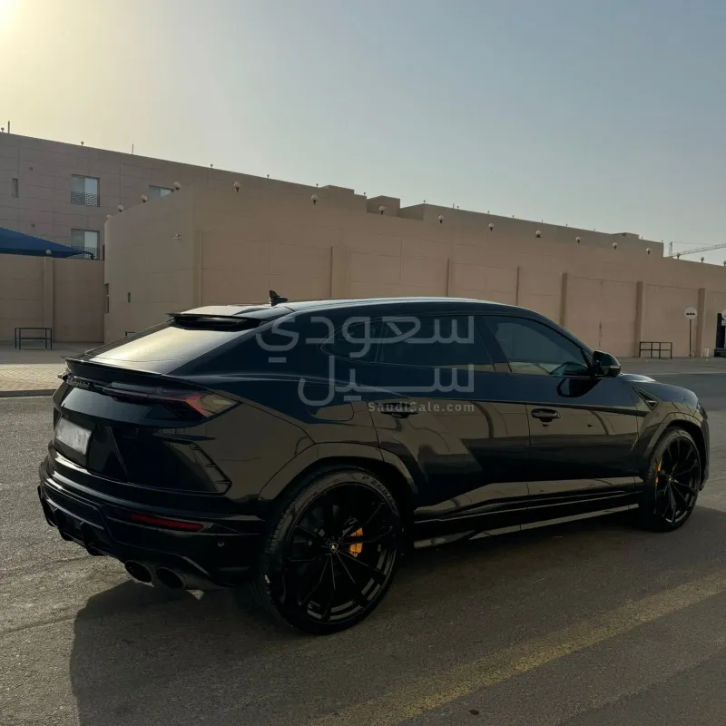 2021 Lamborghini URUS