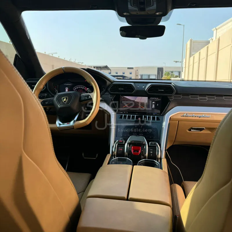 2021 Lamborghini URUS