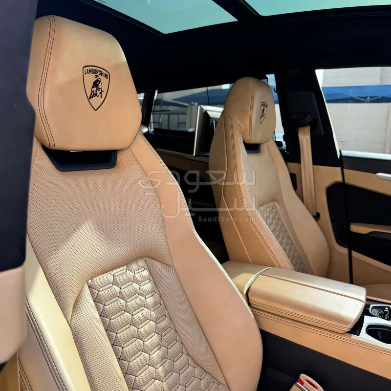 2021 Lamborghini URUS