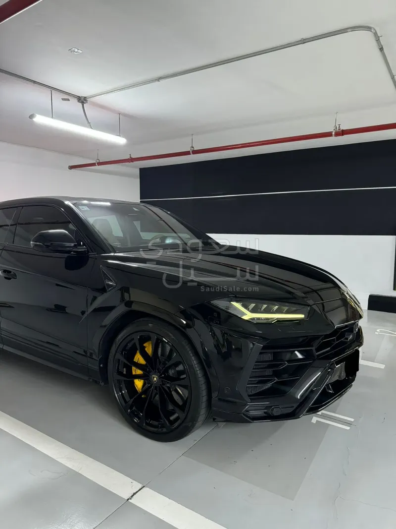 2021 Lamborghini URUS