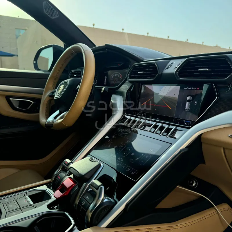 2021 Lamborghini URUS