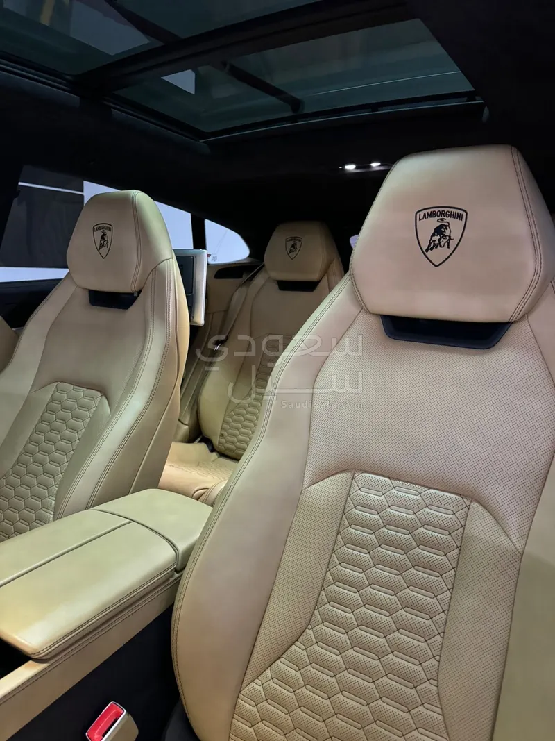 2021 Lamborghini URUS