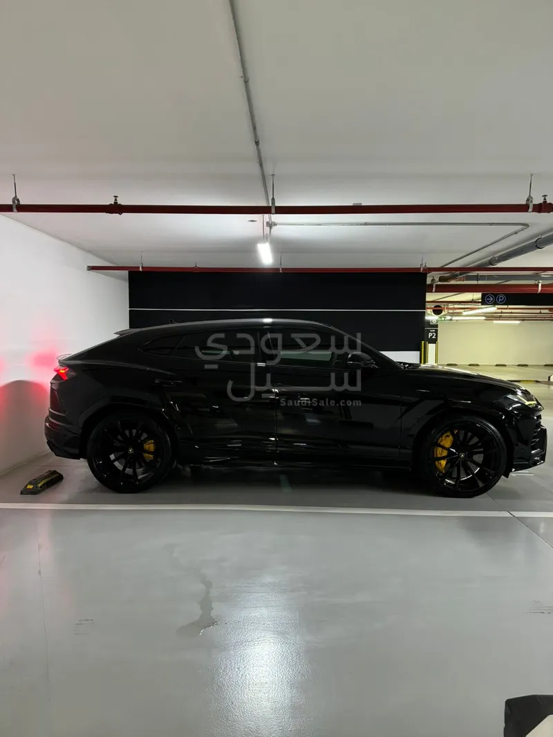 2021 Lamborghini URUS