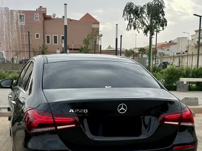 2021 مرسيدس - بنز أي 220