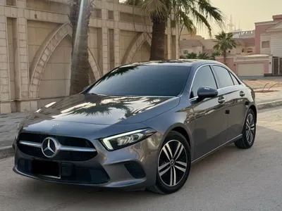 2021 مرسيدس - بنز أي 220