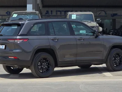 2024 Jeep Grand Cherokee Laredo