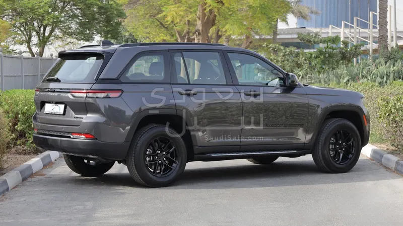 2024 Jeep Grand Cherokee Laredo