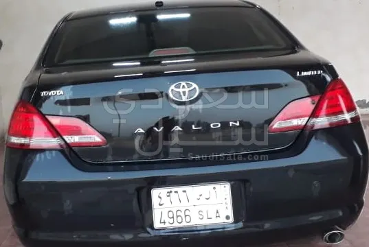 2009 تويوتا افالون بريميوم