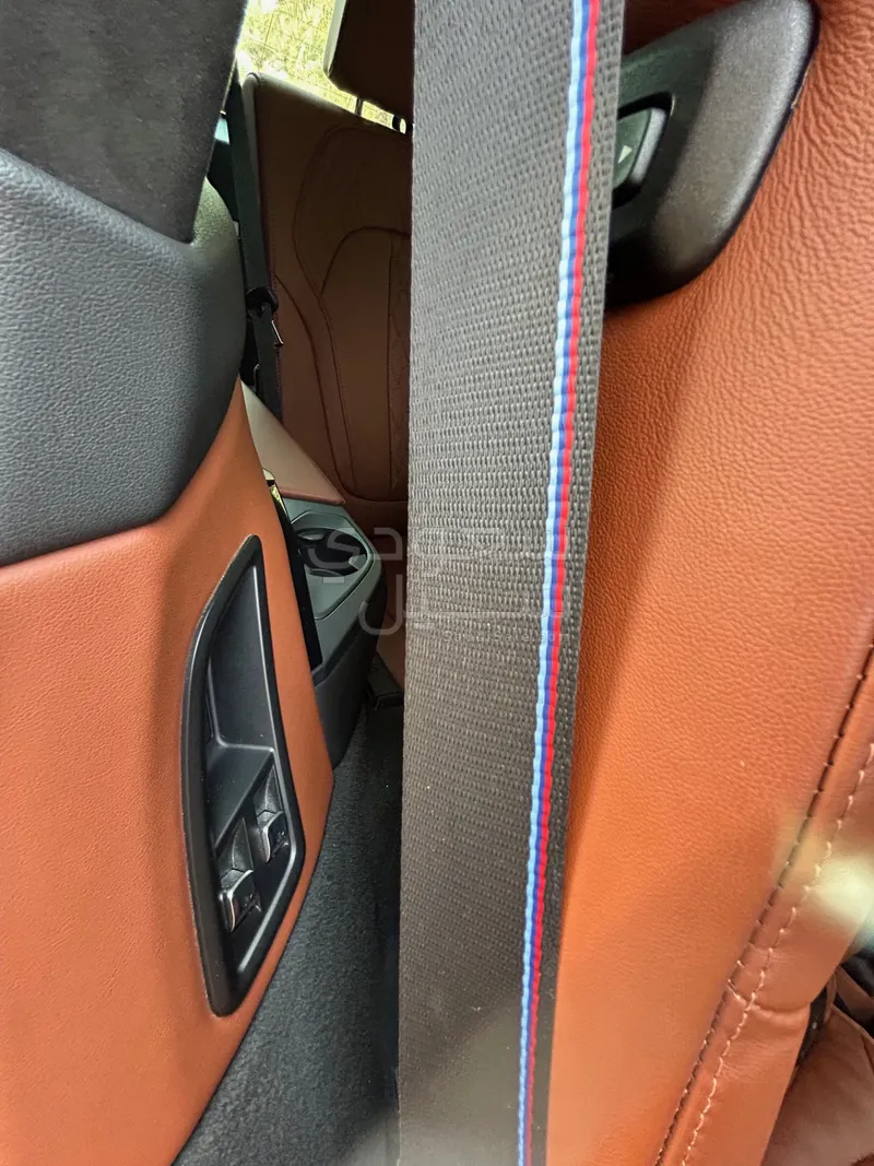 2023 BMW X Series 7 M kit