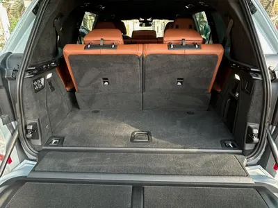 2023 BMW X Series 7 M kit