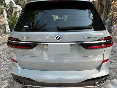 2023 BMW X Series 7 M kit