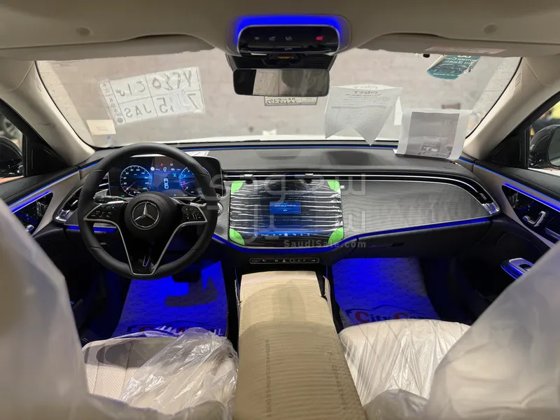 2025 مرسيدس - بنز إي 200