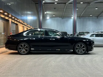 2026 BMW 7 Series 735i