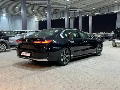 2026 BMW 7 Series 735i
