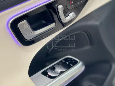 2025 مرسيدس - بنز إي 200